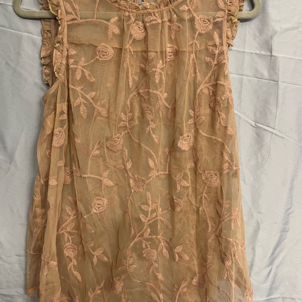 Floral Lace Sleeveless Top